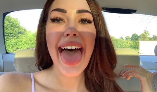 Beauty after home blowjob in the car is ready to take her lo...